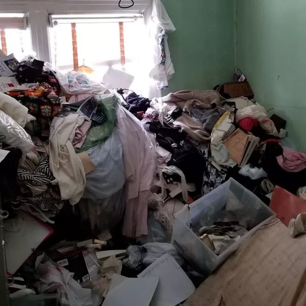 Daudz mantu izvešana